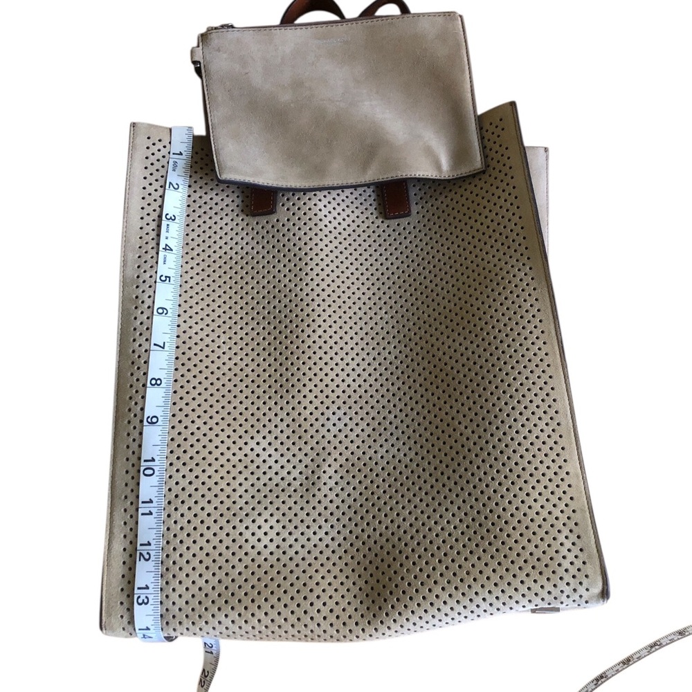 Michael Kors Perforated Tote in Tan and Brown Leather. Good/great condition. - Picture 13 of 16